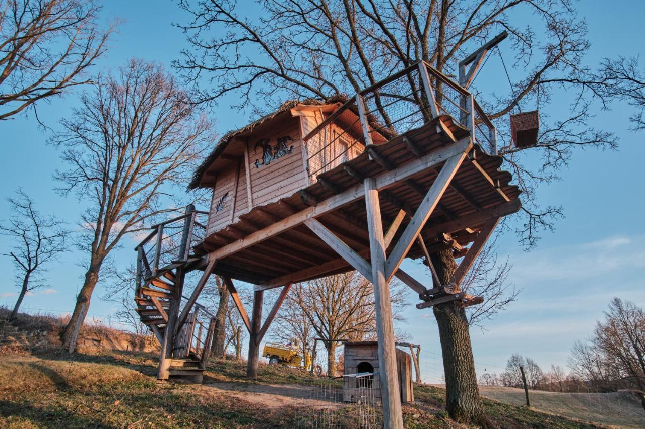 Treehouse Kremilek Villa Jesenice  Екстериор снимка